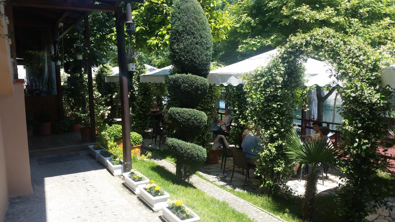 Hotel Vataksi Berdic e Siperme Εξωτερικό φωτογραφία