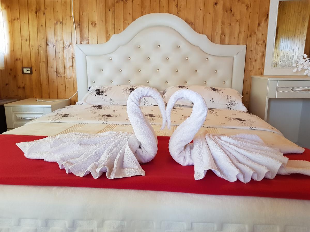 Hotel Vataksi Berdic e Siperme Εξωτερικό φωτογραφία